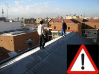 ��� ESTOS HOMBRES NECESITAN UN CURSO !!!